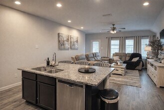 1502 Ashford Bend Ln in Missouri City, TX - Building Photo - Building Photo