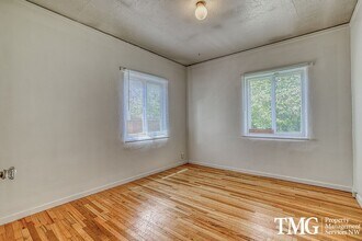1036-1040-1040 N Ainsworth St in Portland, OR - Foto de edificio - Building Photo