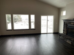 2885 N Madeira Loop in Post Falls, ID - Building Photo - Building Photo