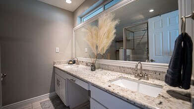 2709 N Central Dr in Chandler, AZ - Building Photo - Building Photo