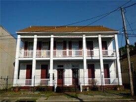 1566 Annunciation St in New Orleans, LA - Building Photo