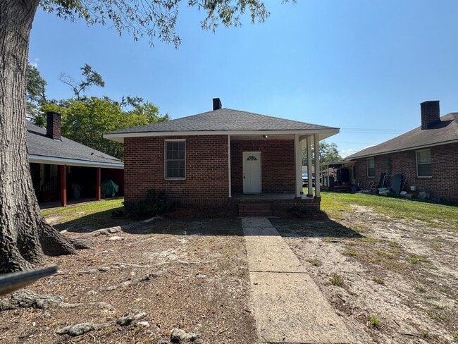 property at 19 Elmwood St NE