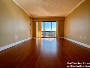 15 North Beacon St, Unit 602 in Boston, MA - Building Photo - Building Photo