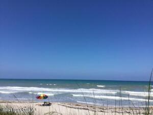 1465 Jimmy Buffett Mem Hwy in Satellite Beach, FL - Building Photo
