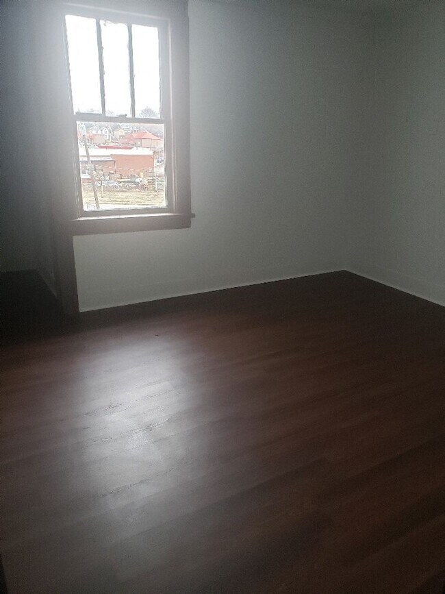 1017 N 19th St-Unit -1017-4 in St. Joseph, MO - Building Photo - Building Photo