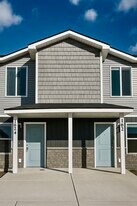 1624 Hannah Ln in Blackfoot, ID - Building Photo