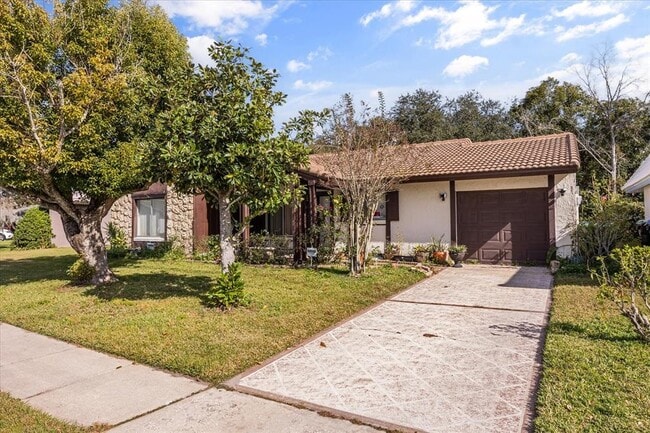 10325 Marco Polo Dr in Orlando, FL - Building Photo - Building Photo