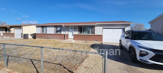 property at 495 Calle Entrada