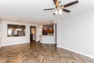 681 Fontayne Ave in Las Vegas, NV - Building Photo - Building Photo