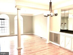 6402 Spring View Pl in Rockville, MD - Building Photo - Building Photo