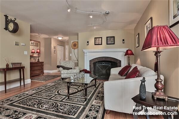 35 Flint St in Salem, MA - Building Photo