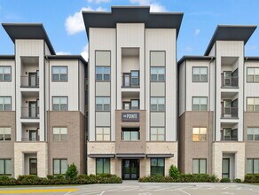 The Pointe at Bayou Bend in Houston, TX - Building Photo - Building Photo