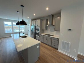 435 Burden Dr in Glen Allen, VA - Building Photo - Building Photo