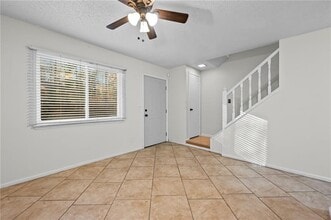 579 Northridge Crossing Dr in Atlanta, GA - Building Photo - Building Photo