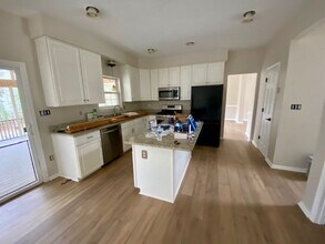 412 Cross Creek Ct in Chester, MD - Building Photo - Building Photo