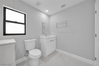 2607 NW 22nd St in Cape Coral, FL - Building Photo - Building Photo