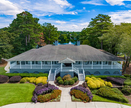 The Paddock Club Columbia in Columbia, SC - Foto de edificio - Building Photo