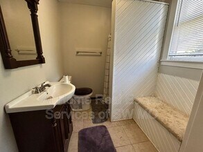 818 W Monroe Terrace in Springfield, MO - Building Photo - Building Photo