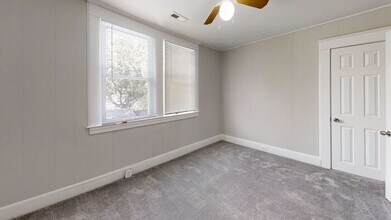 6800 Dunbar Rd in Dundalk, MD - Building Photo - Building Photo