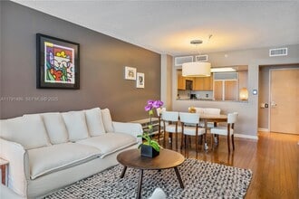 1500 Ocean Dr in Miami Beach, FL - Building Photo - Building Photo