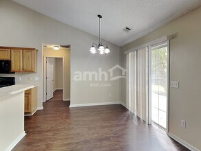 821 Beranda Cir in Douglasville, GA - Building Photo - Building Photo