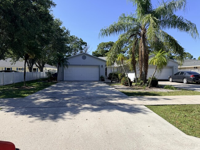 property at 182 Sparrow Dr