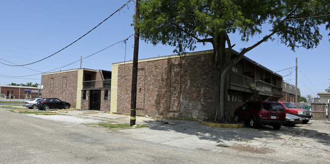 Chesterfield Apartments in New Orleans, LA - Building Photo - Building Photo