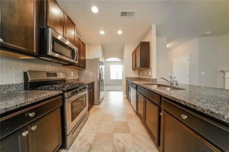 3764 Shenfield Dr in Union City, GA - Building Photo - Building Photo