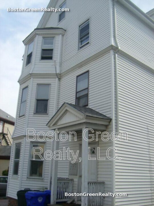 59 Prince St in Brookline, MA - Building Photo