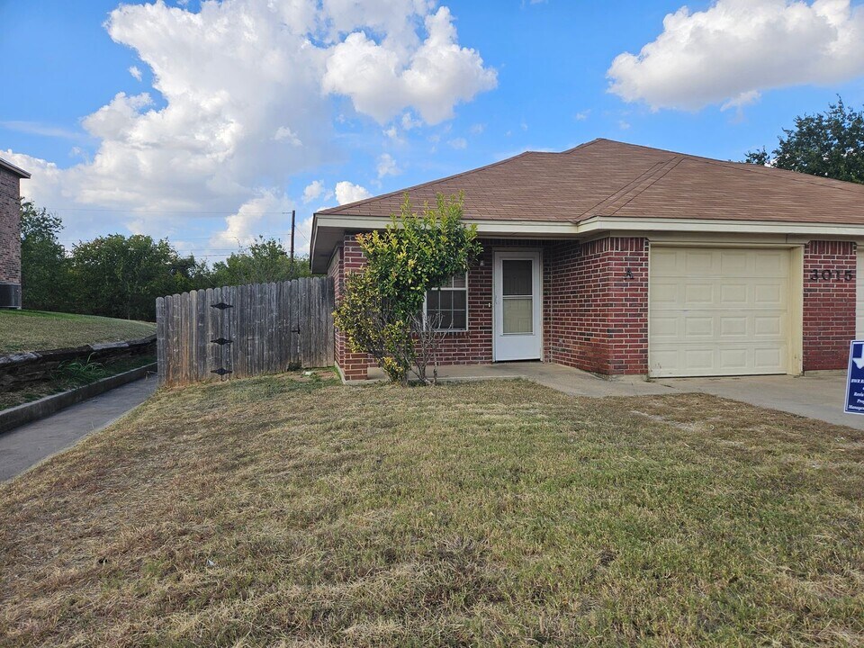 3015 Cantabrian Dr in Killeen, TX - Building Photo
