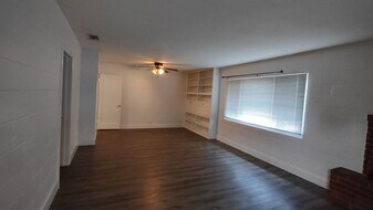 4600 Brand Way in Sacramento, CA - Building Photo