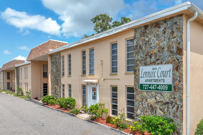 Lennox Court Apartments