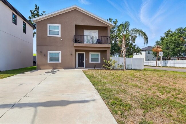 property at 3024 W Douglas St