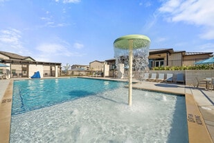 Woodview in Cedar Creek, TX - Building Photo