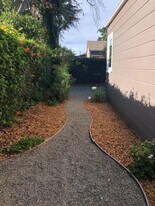 1961 Menalto Ave in Menlo Park, CA - Building Photo