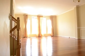 12250 Winscombe Ter in Fairfax, VA - Foto de edificio - Building Photo