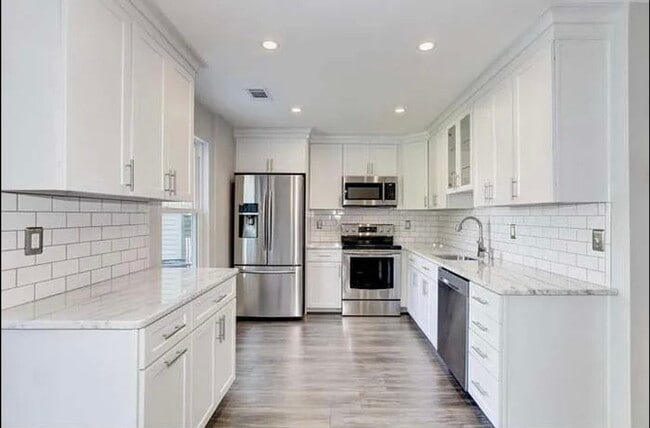8 Wendy Way in Phoenixville, PA - Building Photo - Building Photo
