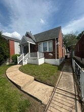 2218 Farrar St in St. Louis, MO - Building Photo - Building Photo
