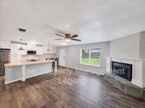 109 N Heights Dr in Crowley, TX - Building Photo - Building Photo