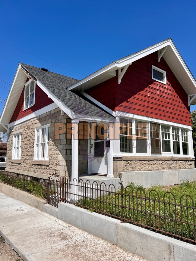 property at 1117 Cobban St