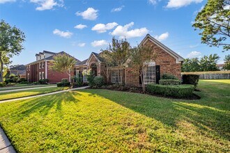 3827 Bratton St in Sugar Land, TX - Building Photo - Building Photo