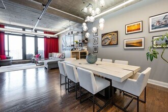 850 W Adams St in Chicago, IL - Building Photo - Building Photo