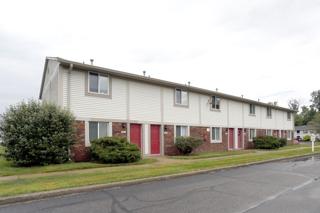 Oakdale Square Apartments / Townhomes in Bloomington, IN - Foto de edificio - Building Photo