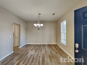 3313 Chastain Landings Ct in Marietta, GA - Foto de edificio - Building Photo