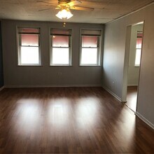 95 9.5 South Washington Apatment 1, Unit Apartment 1 in Oxford, MI - Foto de edificio - Building Photo