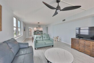 1400 Gulf Blvd in Clearwater, FL - Building Photo - Building Photo