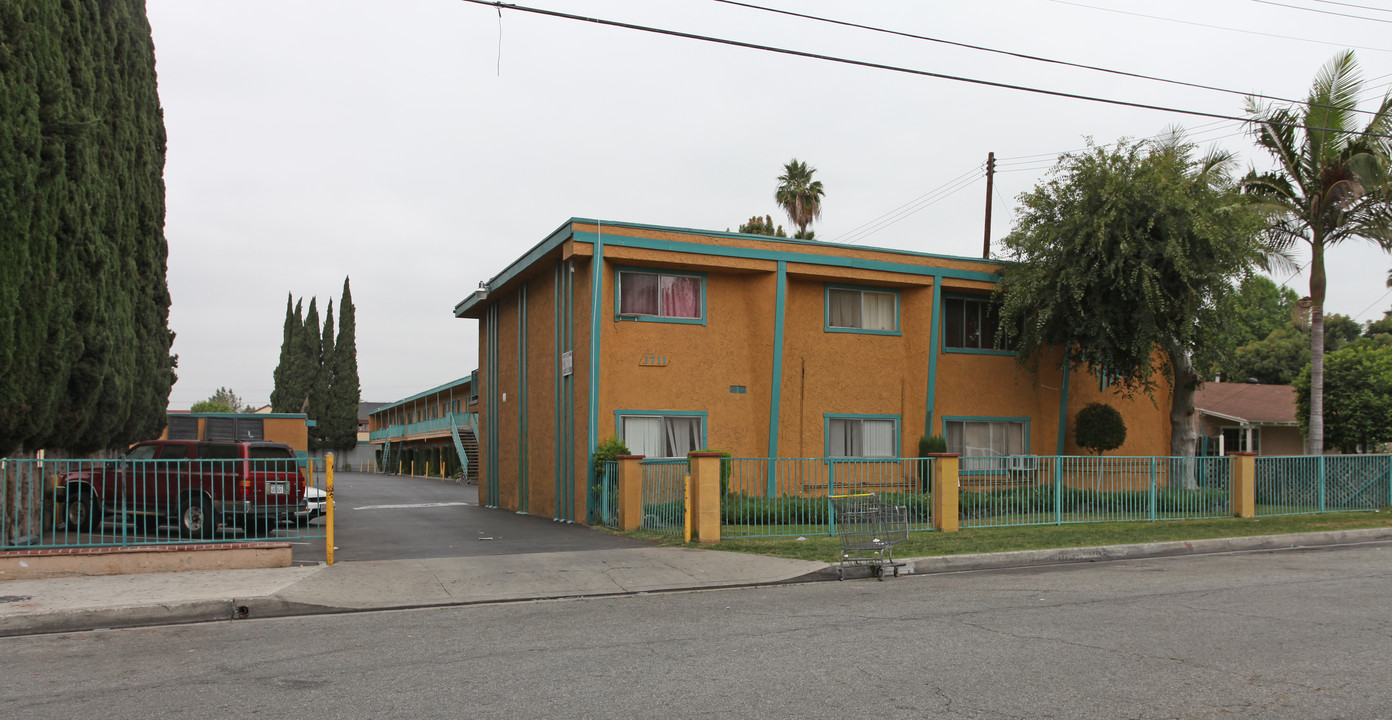 Penn Mar Apartments in El Monte, CA - Building Photo