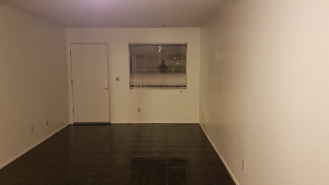 2720 N Salem, Unit 201 in Mesa, AZ - Building Photo - Building Photo