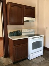 106 S Dodge St in Iowa City, IA - Building Photo - Building Photo