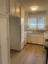 1812 N Mariposa Ave, Unit 3 in Los Angeles, CA - Building Photo - Building Photo